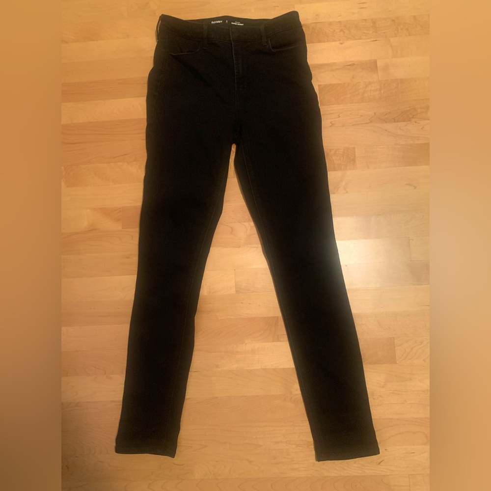 OLD NAVY size 8 tall super skinny jeans black